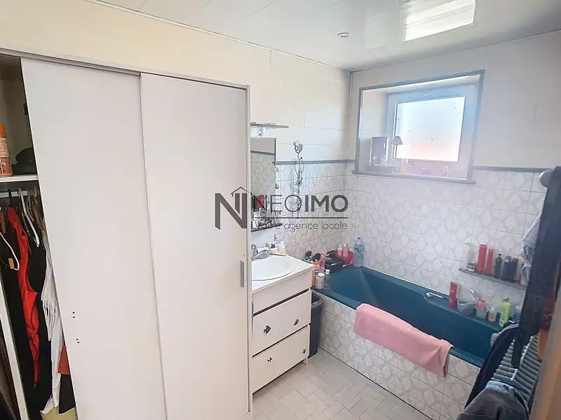 Immeuble, 175 m²