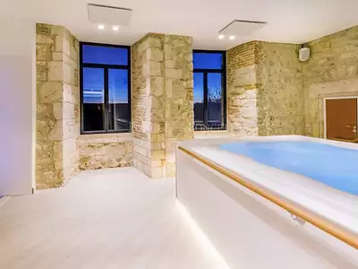 Maison, 850 m²