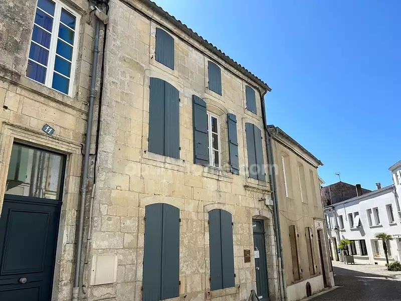 Immeuble, 185 m²