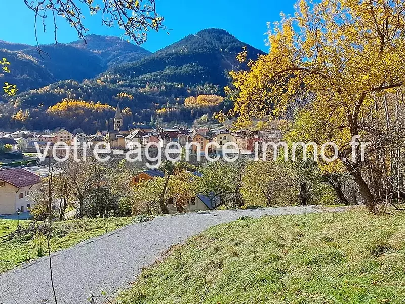 Terrain, 1 598 m²