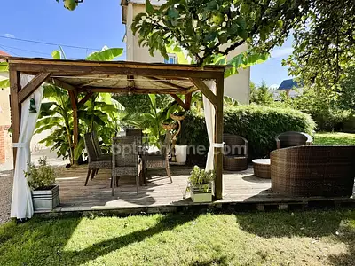 Maison, 216 m²