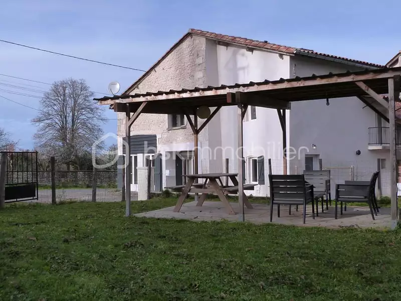 Maison, 180 m²