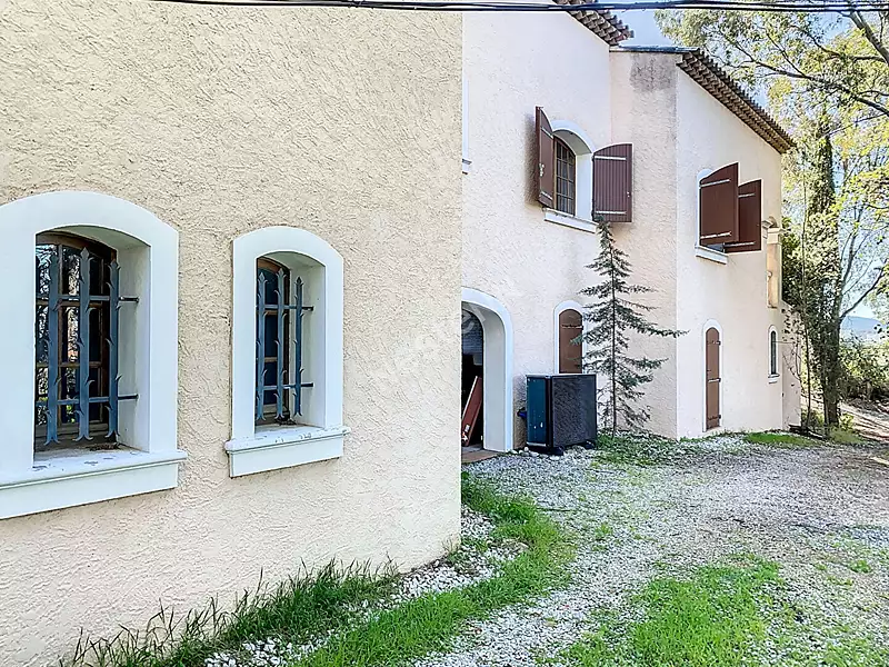 Maison, 172 m²