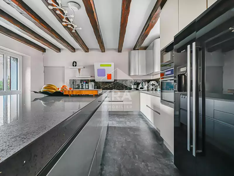 Maison, 272 m²