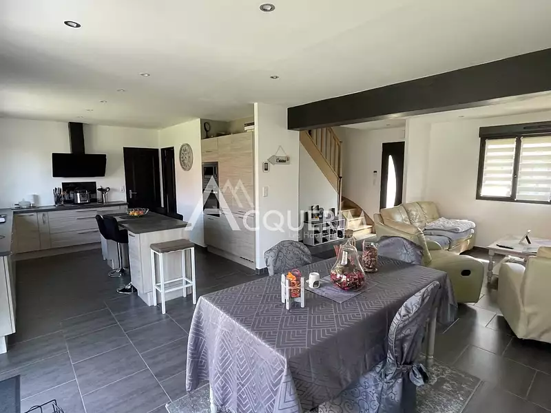 Maison, 96 m²
