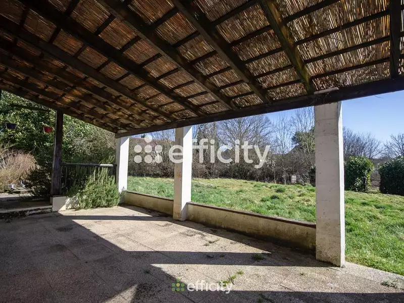 Maison, 176 m²