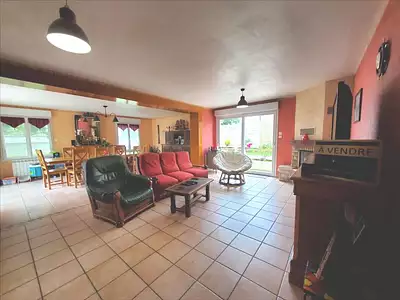 Maison, 168 m²