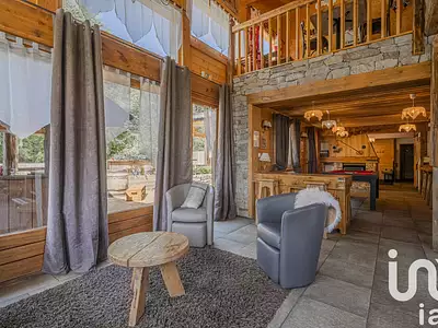 Maison, 377 m²