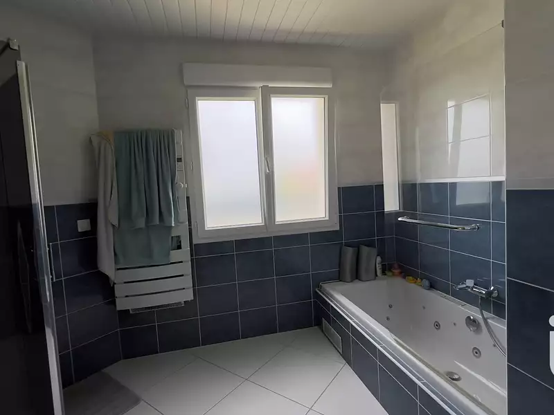 Maison, 143 m²