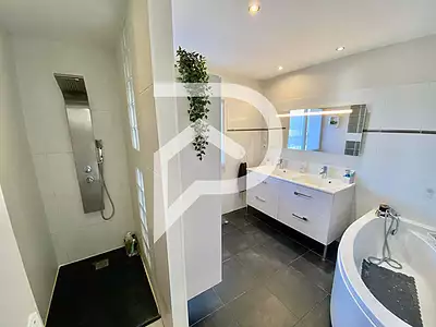 Maison, 150 m²