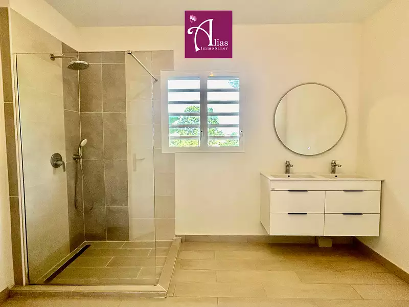 Maison, 163 m²