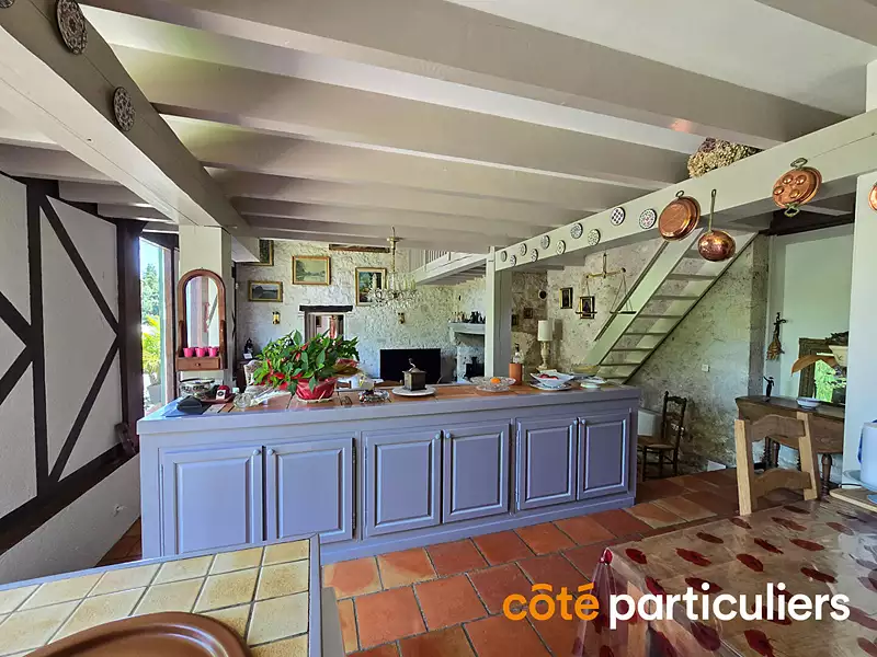 Maison, 219 m²