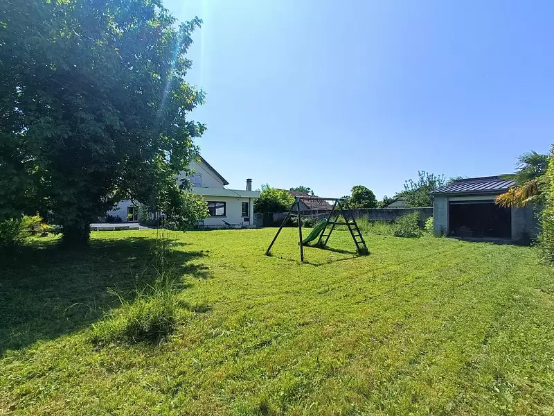 Maison, 317 m²