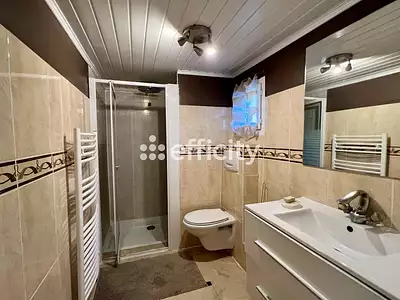 Maison, 197 m²