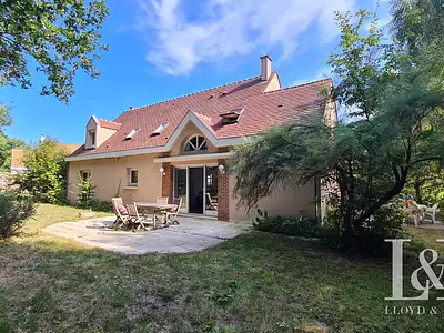 Maison, 230 m²