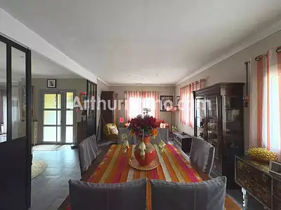 Maison, 210 m²