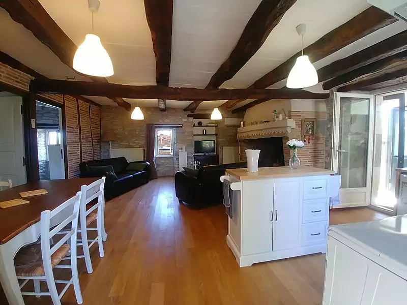 Maison, 210 m²