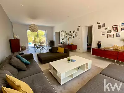 Maison, 240 m²