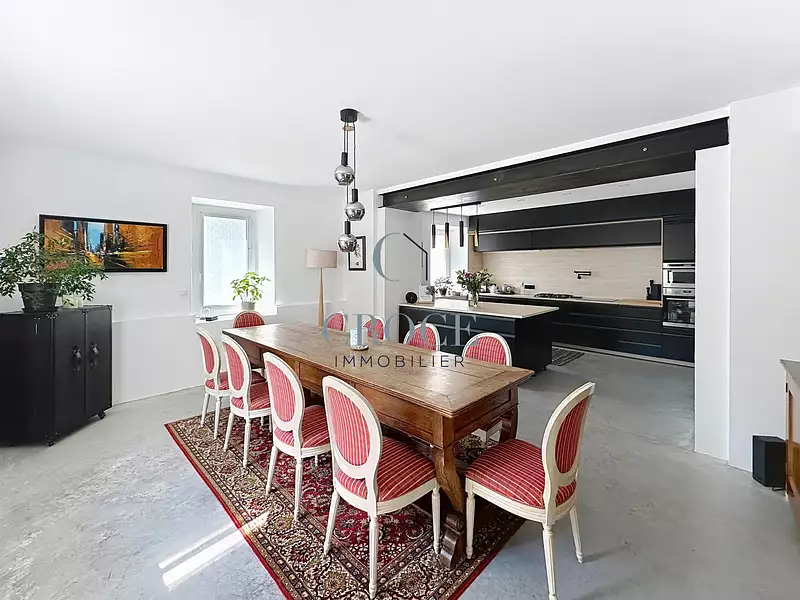 Maison, 230 m²