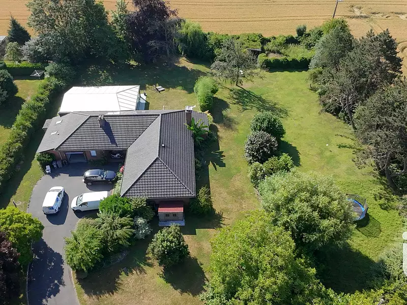 Maison, 225 m²