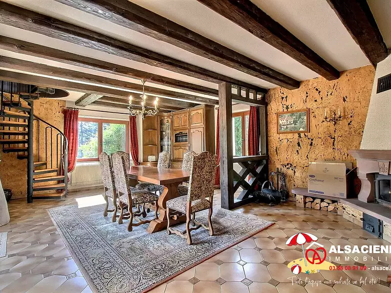 Maison, 253,13 m²
