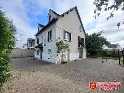 Maison, 169 m²