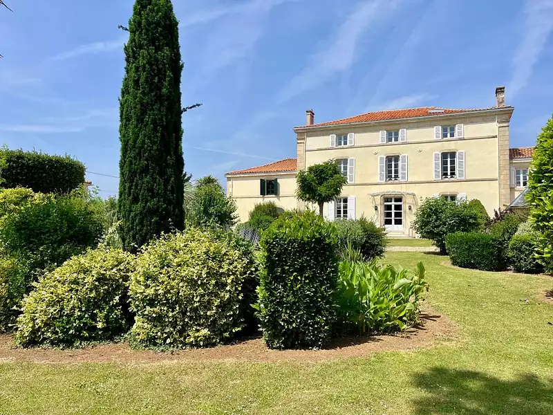 Maison, 366 m²
