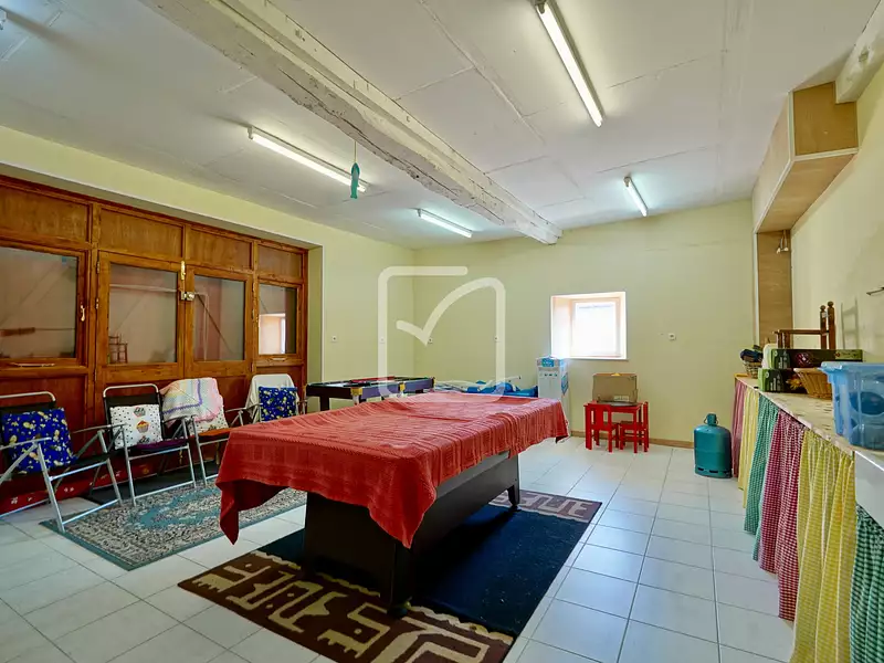 Maison, 222 m²