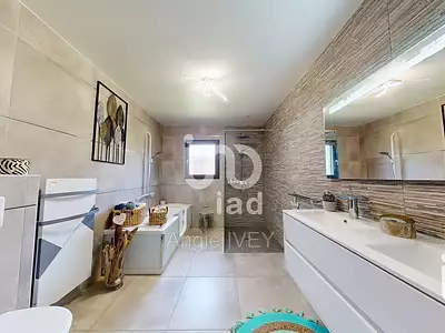 Maison, 190 m²