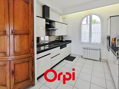 Maison, 200 m²