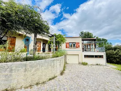 Maison, 225 m²