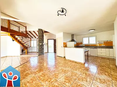 Maison, 143 m²