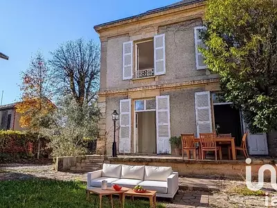 Maison, 237 m²