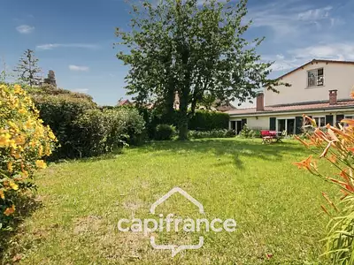 Maison, 211 m²