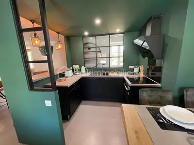 Maison, 361 m²