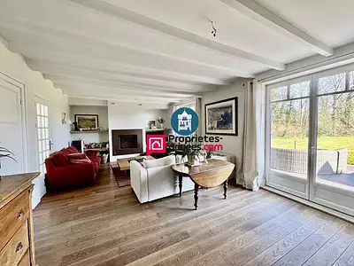 Maison, 166 m²