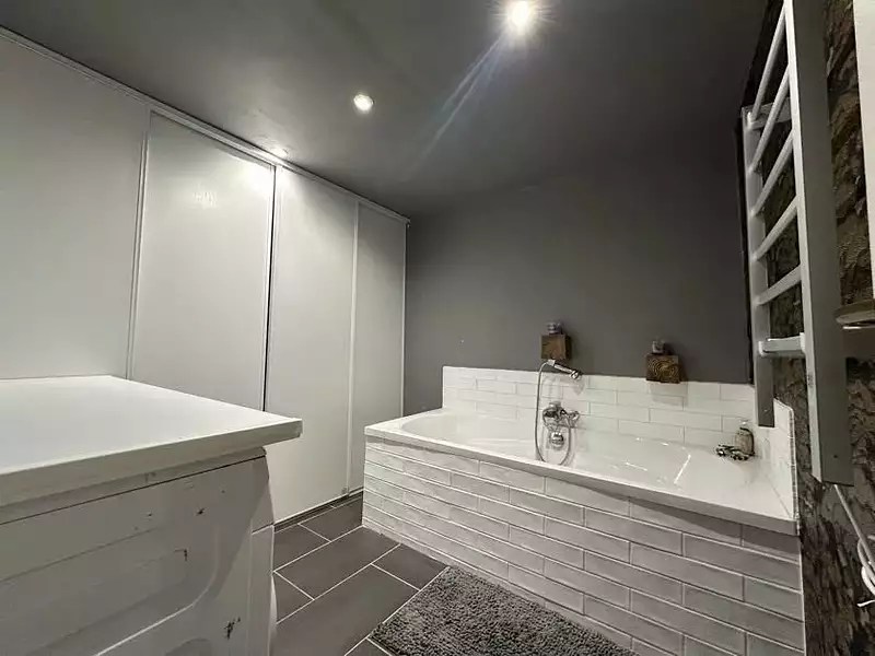 Maison, 185 m²