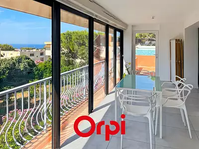 Maison, 240 m²