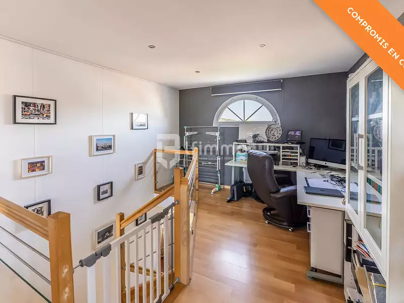 Maison, 174 m²