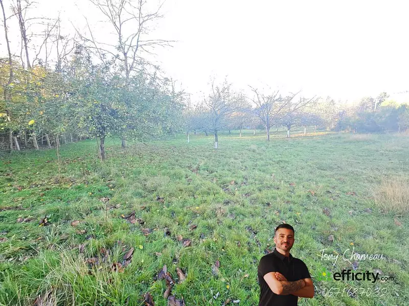 Terrain, 18 104 m²
