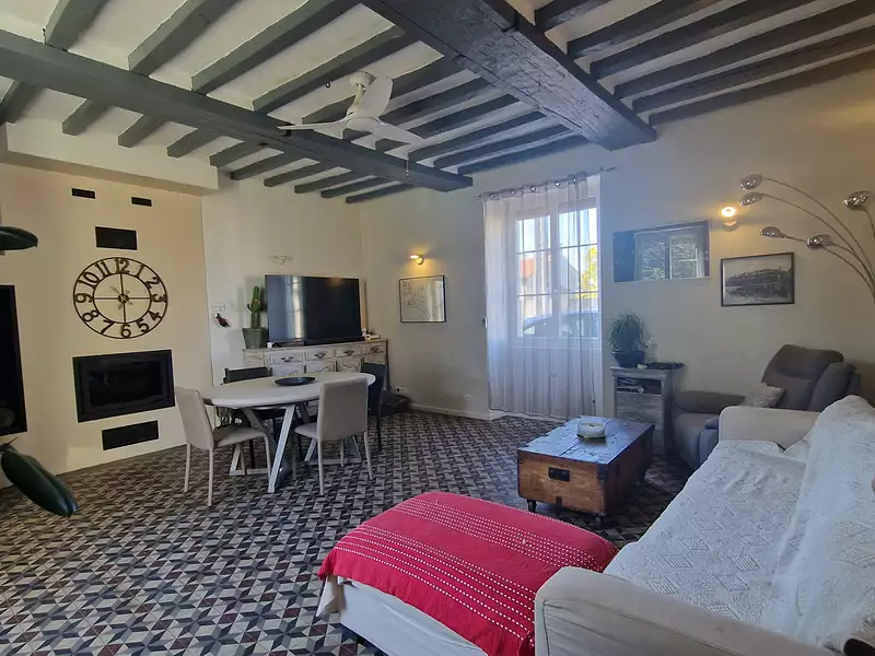 Maison, 196 m²