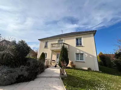 Maison, 230 m²