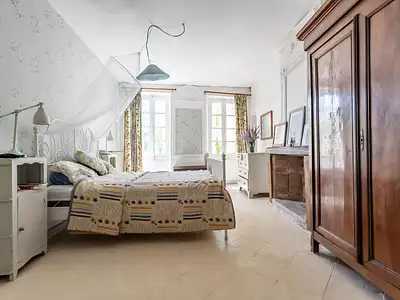 Maison, 275 m²