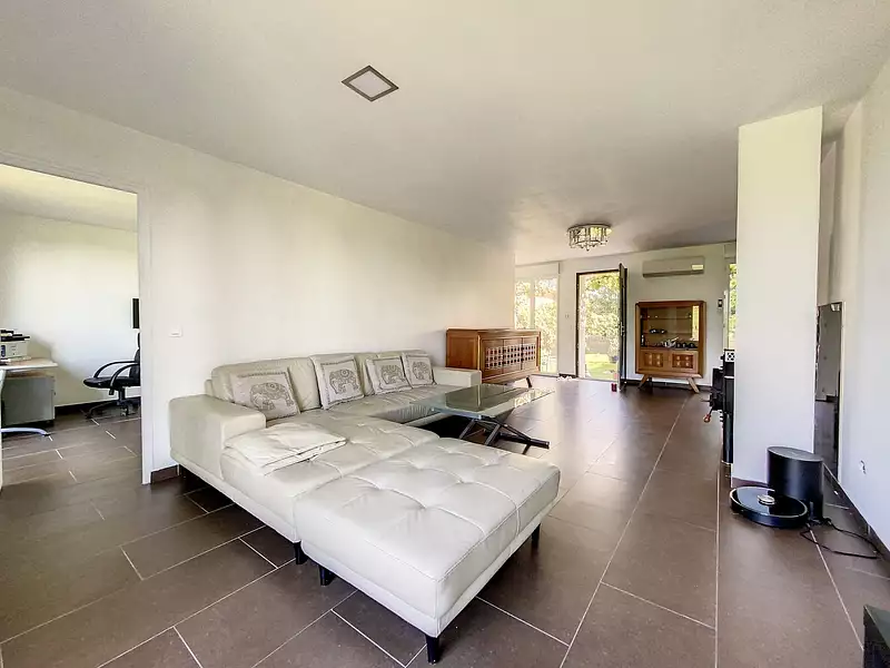 Maison, 210 m²