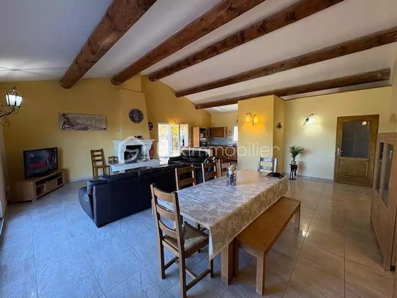 Maison, 177 m²
