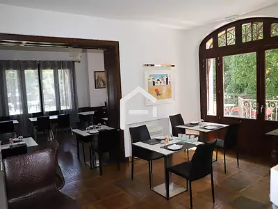 Maison, 1 000 m²