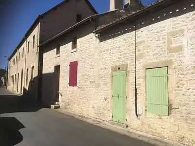 Maison, 1 023 m²