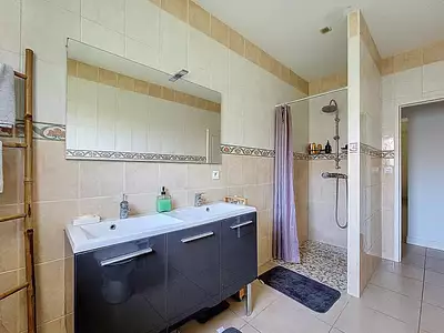 Maison, 180 m²
