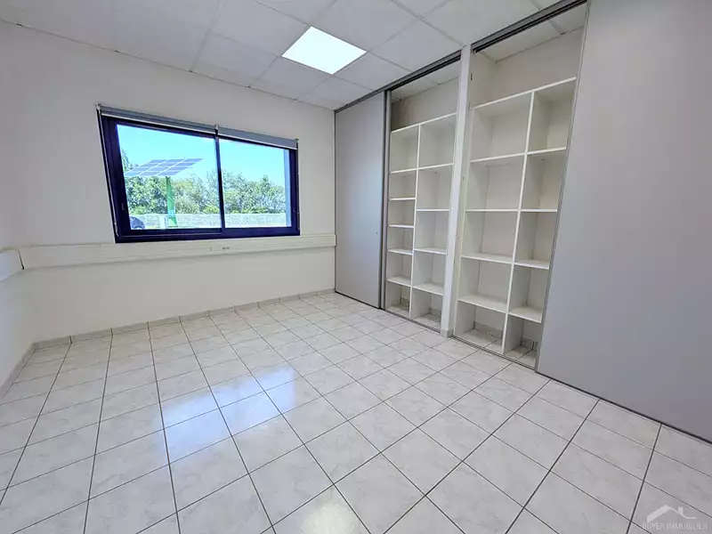 Divers, 220 m²