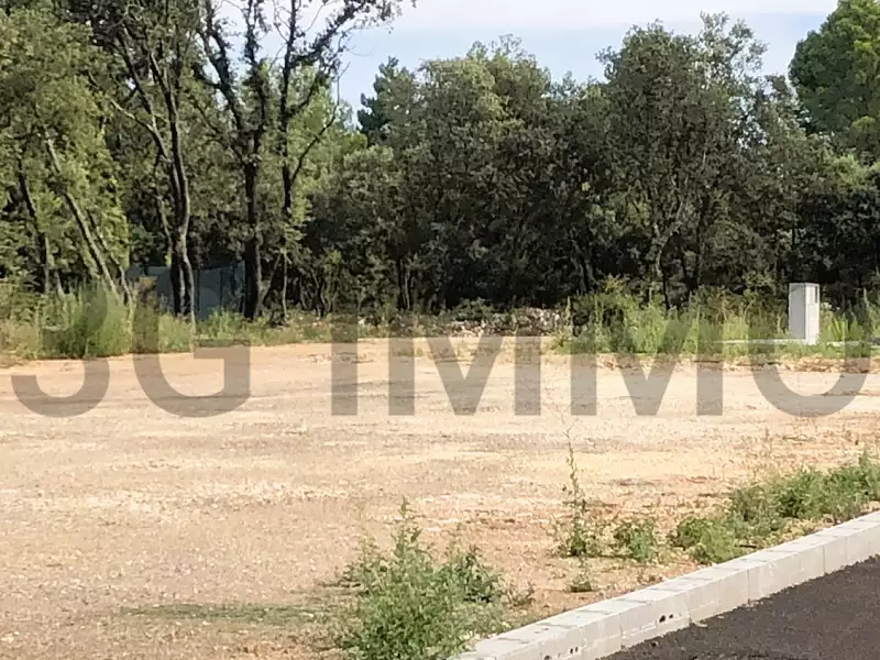 Terrain, 691 m²
